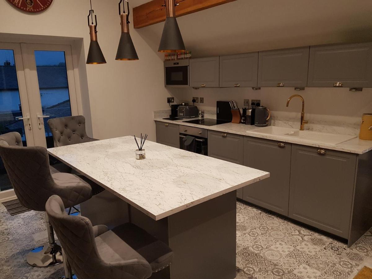 Central Windermere Luxury Two Bed Apartment Dog Friendly Exterior photo